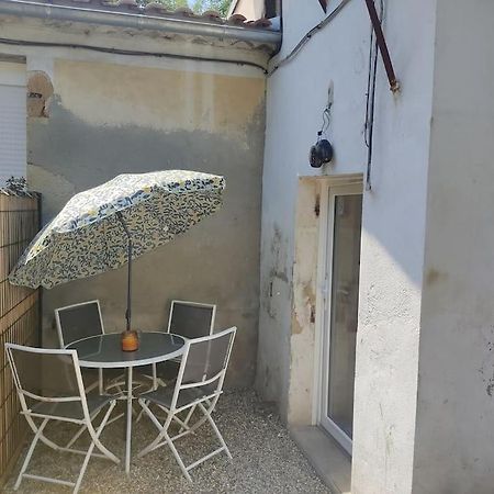 Logement Entier Style Chalet - 1 A 5 Pers - Langon  Exterior photo