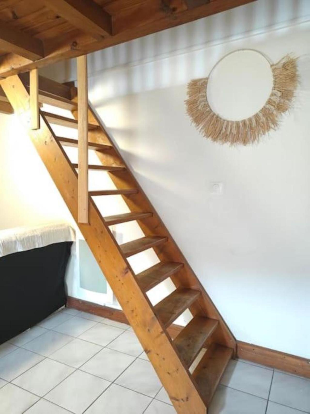 Logement Entier Style Chalet - 1 A 5 Pers - Langon  Exterior photo